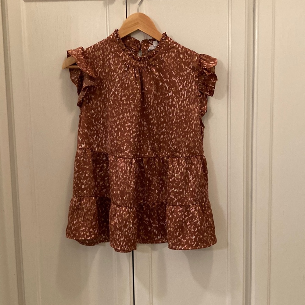 Boutique dressy top- brown, light pink and cream pattern